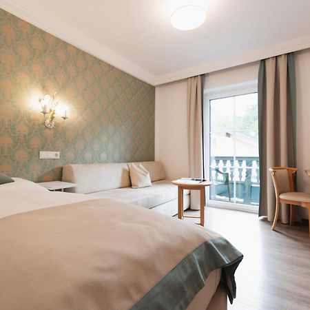 גולינג אן דר זלצאך Gasthof Hotel Hauslwirt מראה חיצוני תמונה