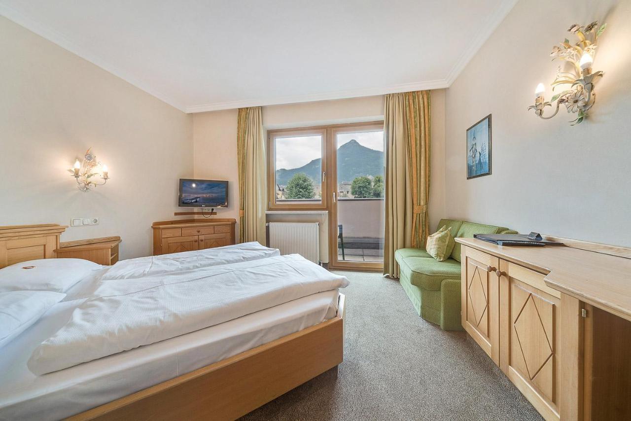 גולינג אן דר זלצאך Gasthof Hotel Hauslwirt מראה חיצוני תמונה